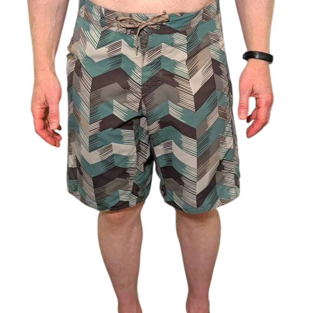 Patagonia Wavefarer Board Shorts | Men’s 32 | Echo Mud Print | Quick Dry
